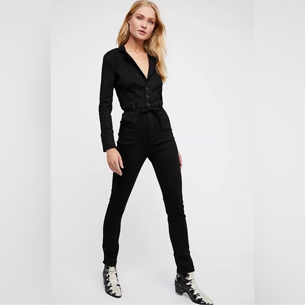 Free People Take Me Out Jumpsuit • Black • Size 8 • EUC